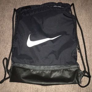 Nike drawstring bag